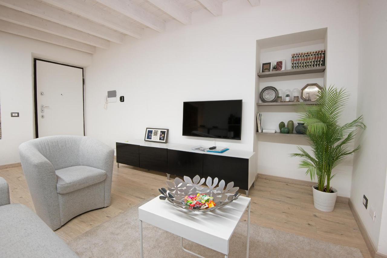 Larius Apartment Côme Extérieur photo
